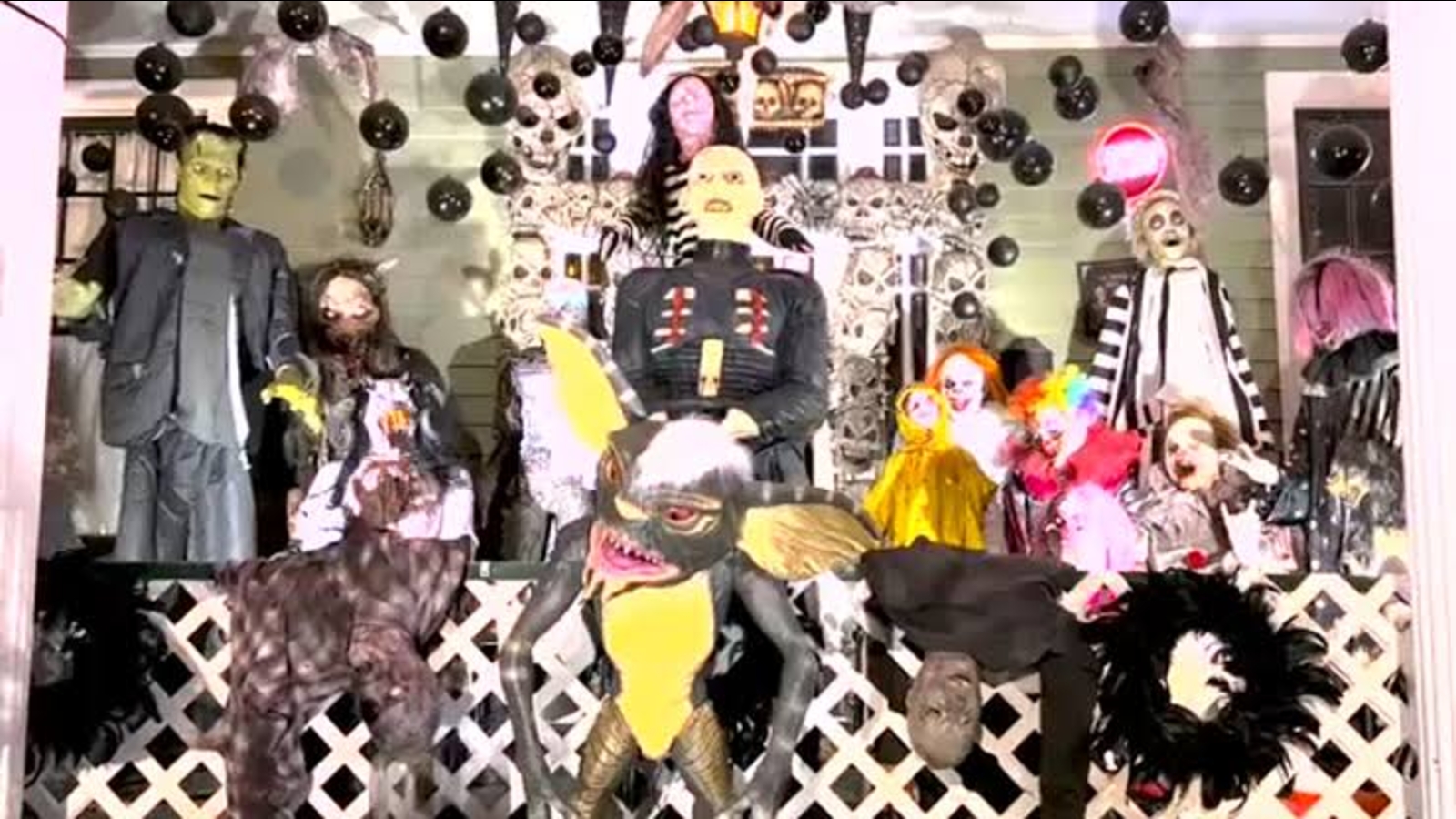 Halloween display sparks dispute after Raleigh homeowner says he has to get a Special Events permit