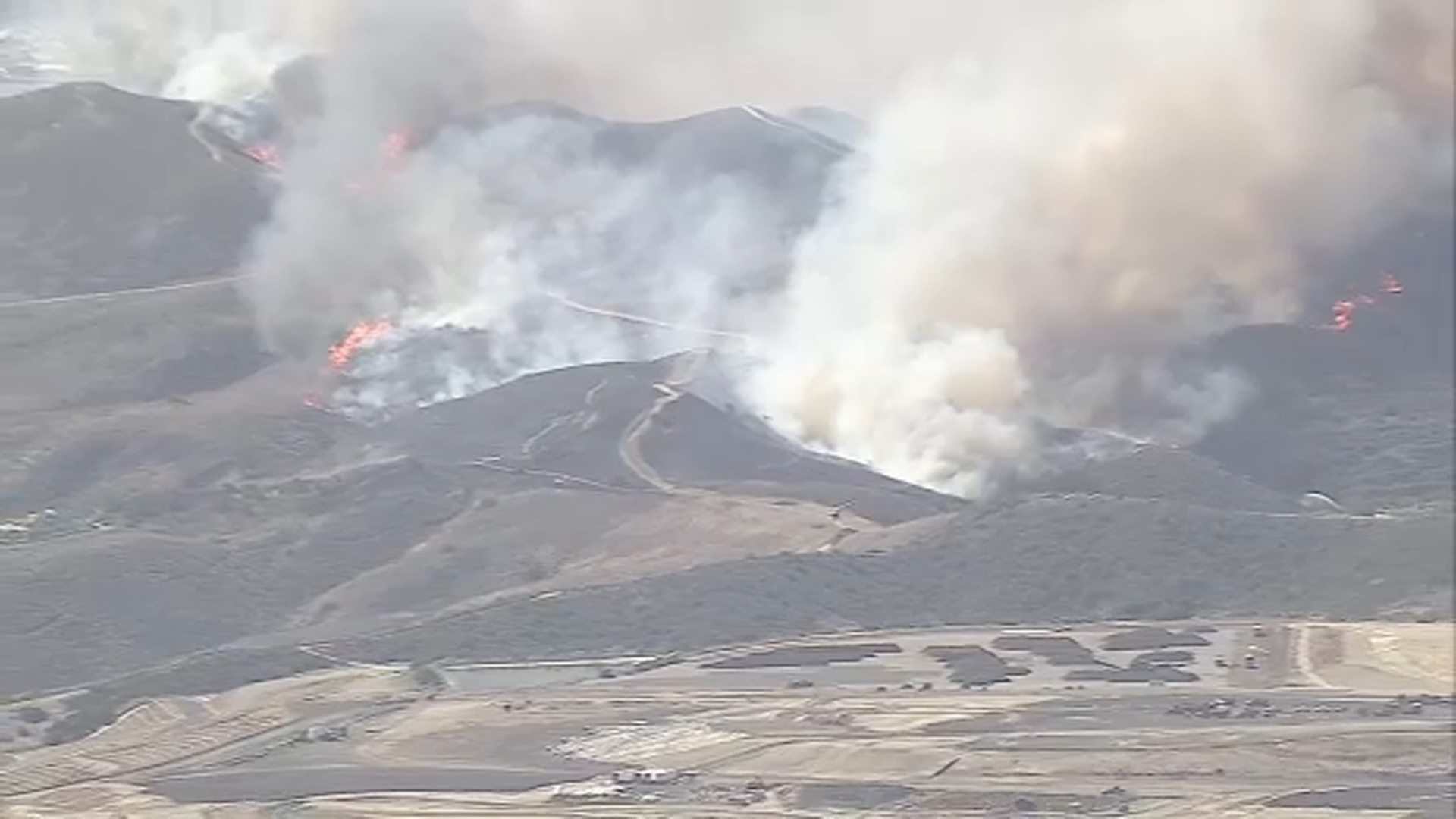 Fast-growing brush fire threatens homes near San Clemente; evac orders issued Fast-growing brush fire threatens homes near San Clemente; evac orders issued
