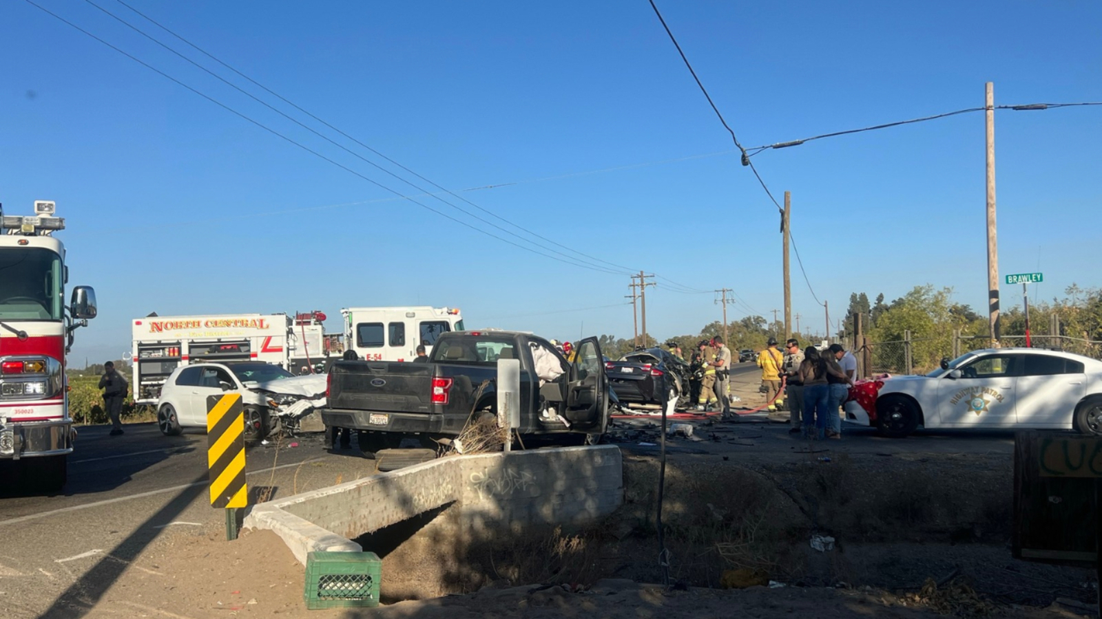 1 dead, 3 hospitalized after multi-car crash in Fresno County, CHP says ...