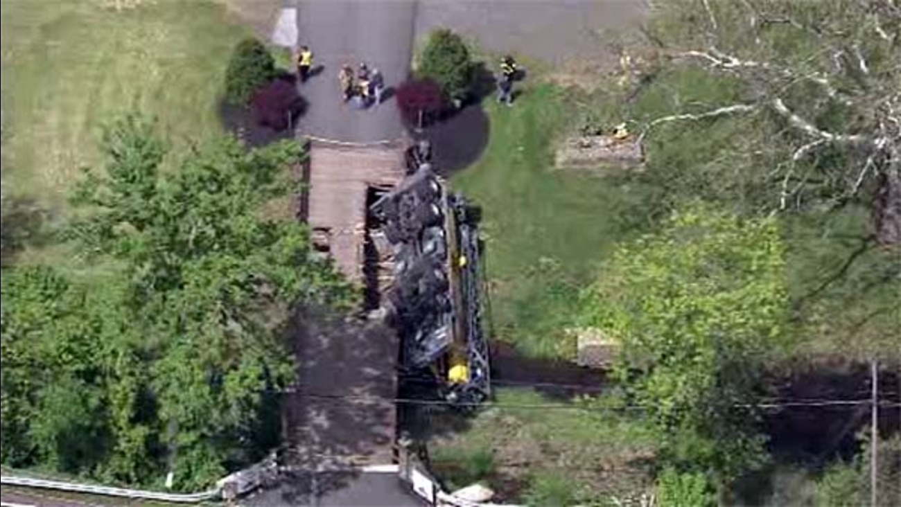 Truck rolls off wooden bridge in Lower Pottsgrove, Pa. 6abc Philadelphia