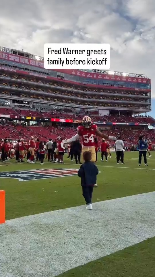 49ers Fred Warner greets family before MNF kickoff