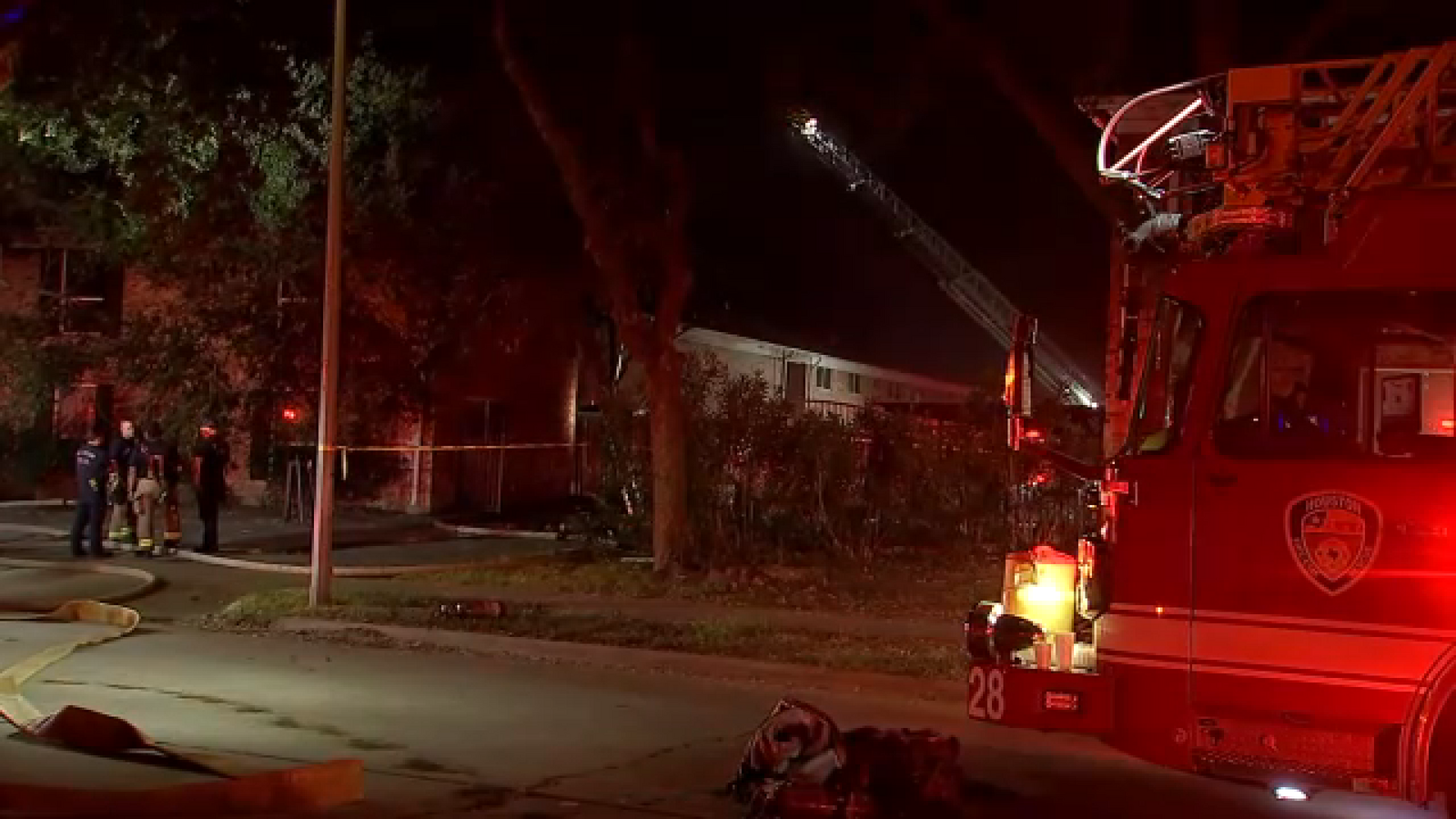 Emergency crews respond to apartment fire in southwest Houston, fire ...