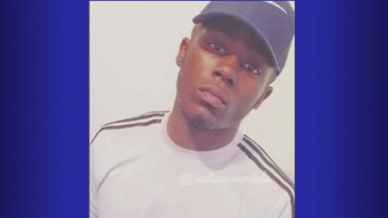 Mom searching for son's alleged killer who jumped bail
