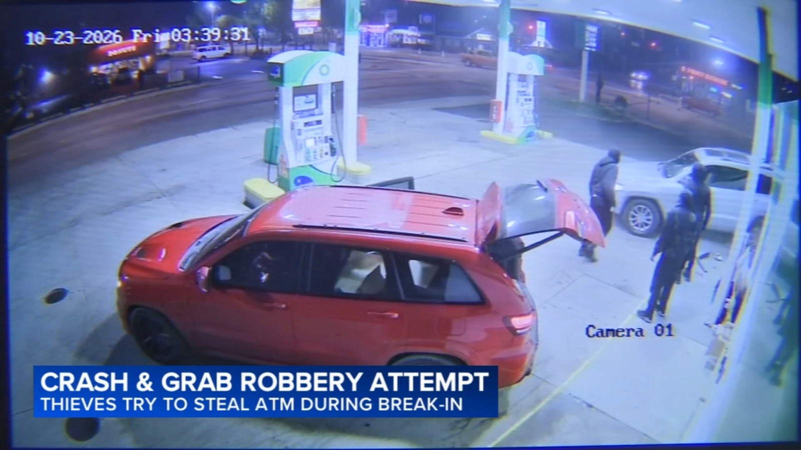 Crash-and-grab robbery attempt caught on camera in West Lawn, Chicago police confirm
      