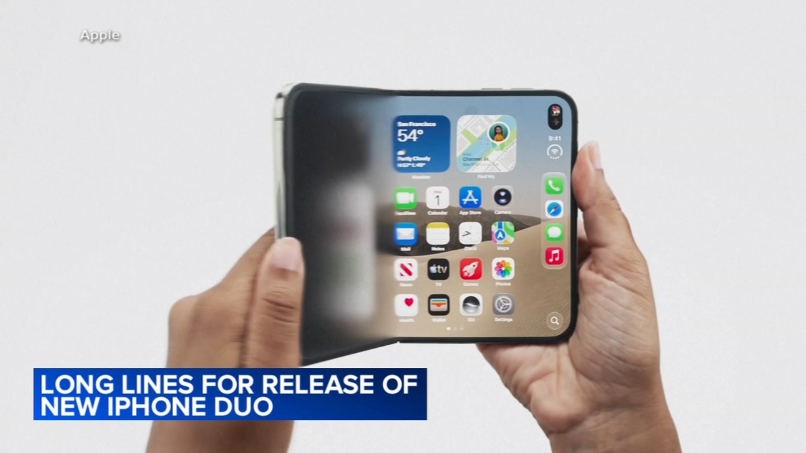 Long lines for iPhone Duo release seen in Chicago
      
