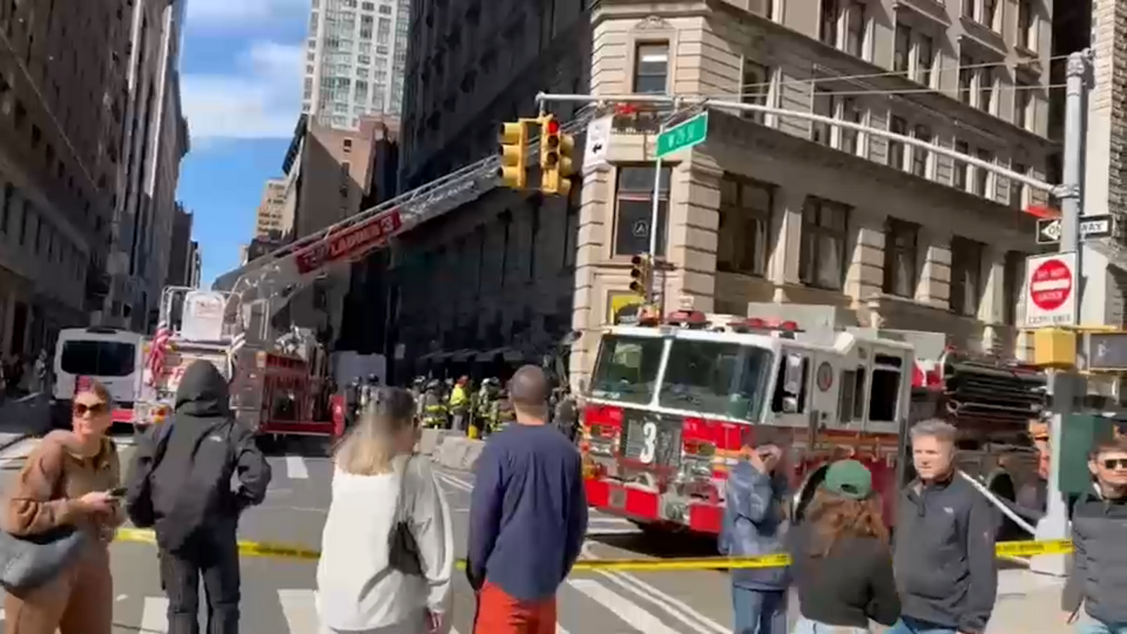 Basement fire burns through Chelsea building