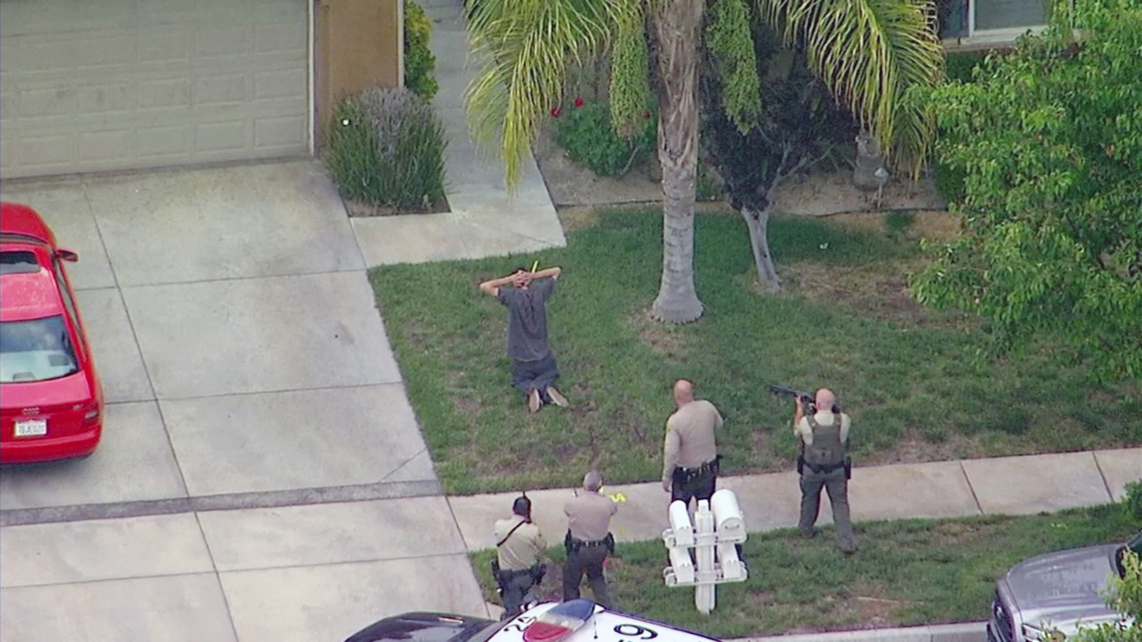 Fight ensues after burglar breaks into officer's home in Stevenson