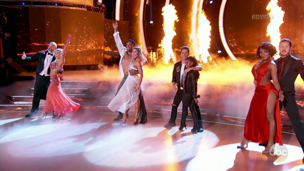 'DWTS' sees shocking elimination in semifinal
