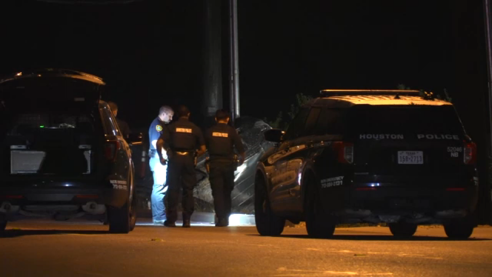 DJ leaving party killed after vehicle rolls into ditch and strikes pole ...