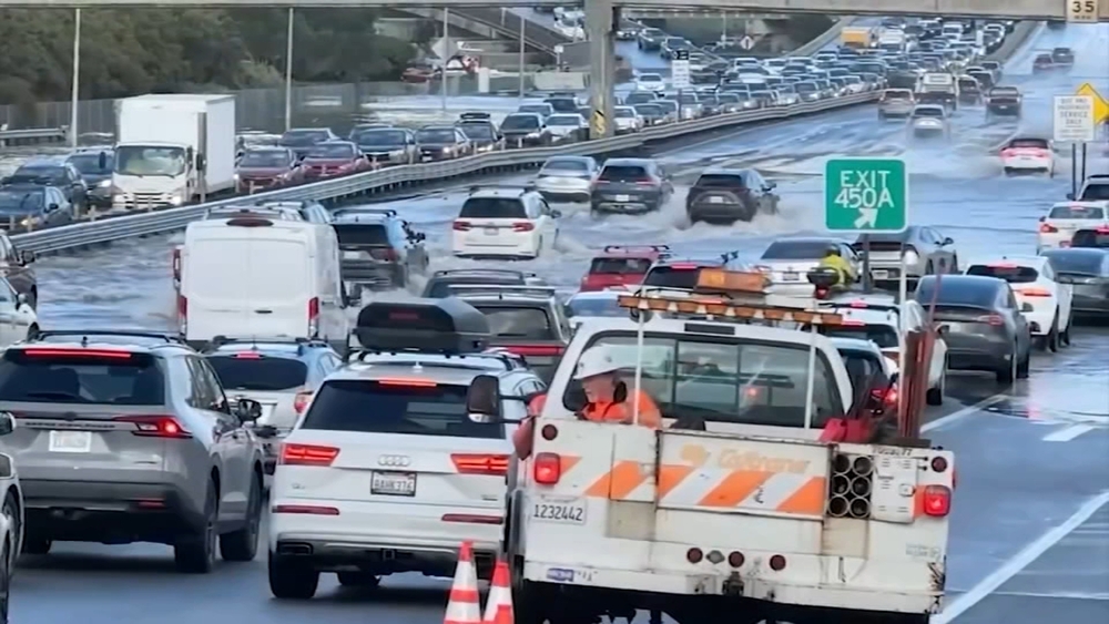Caltrans planning for future Bay Bridge flooding