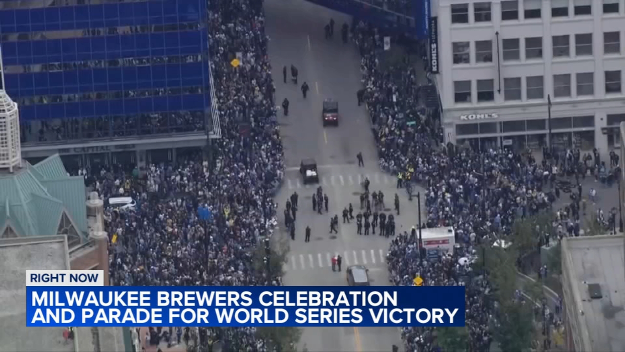 Fans flood Milwaukee streets for World Series victory parade