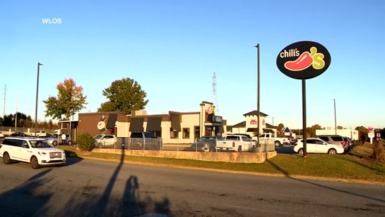 3 customers suffer chemical burns after drinking margaritas at Chili's
