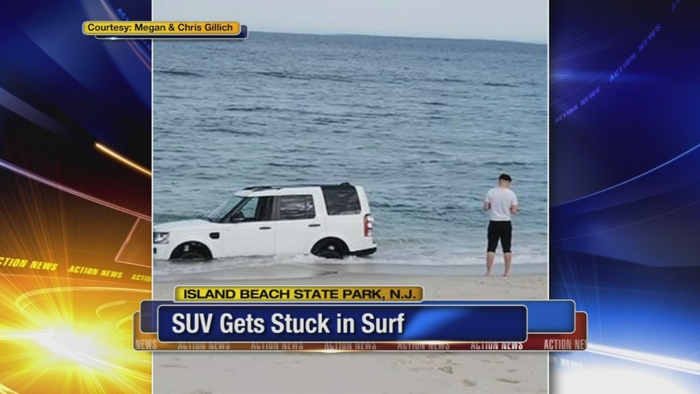 SUV gets stuck in surf at Jersey Shore