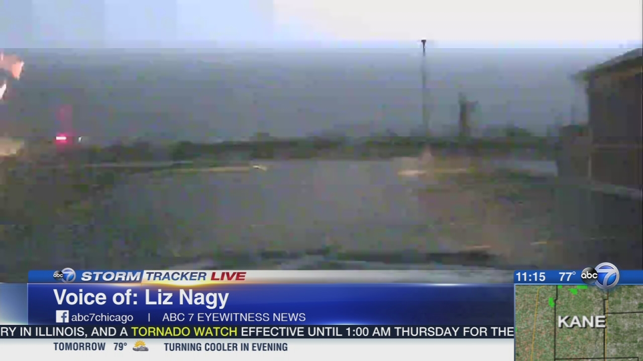Severe storms move east through Chicago area