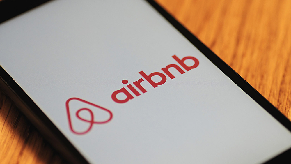 Man vacationing in Florida finds hidden cameras in his Airbnb