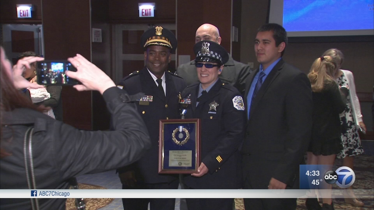 Chicago police officers honored for courageous acts