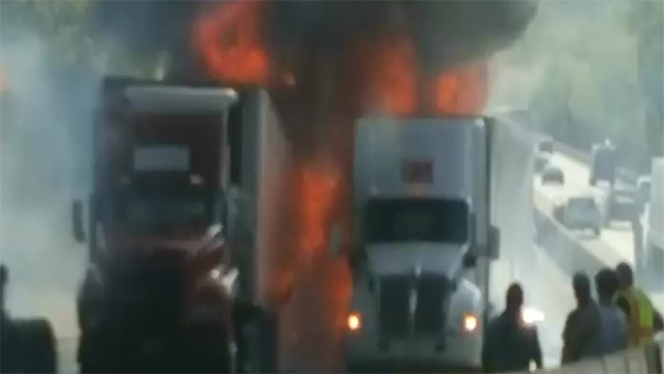 5-vehicle crash closes eastbound lanes on I-78 in Berks Co.