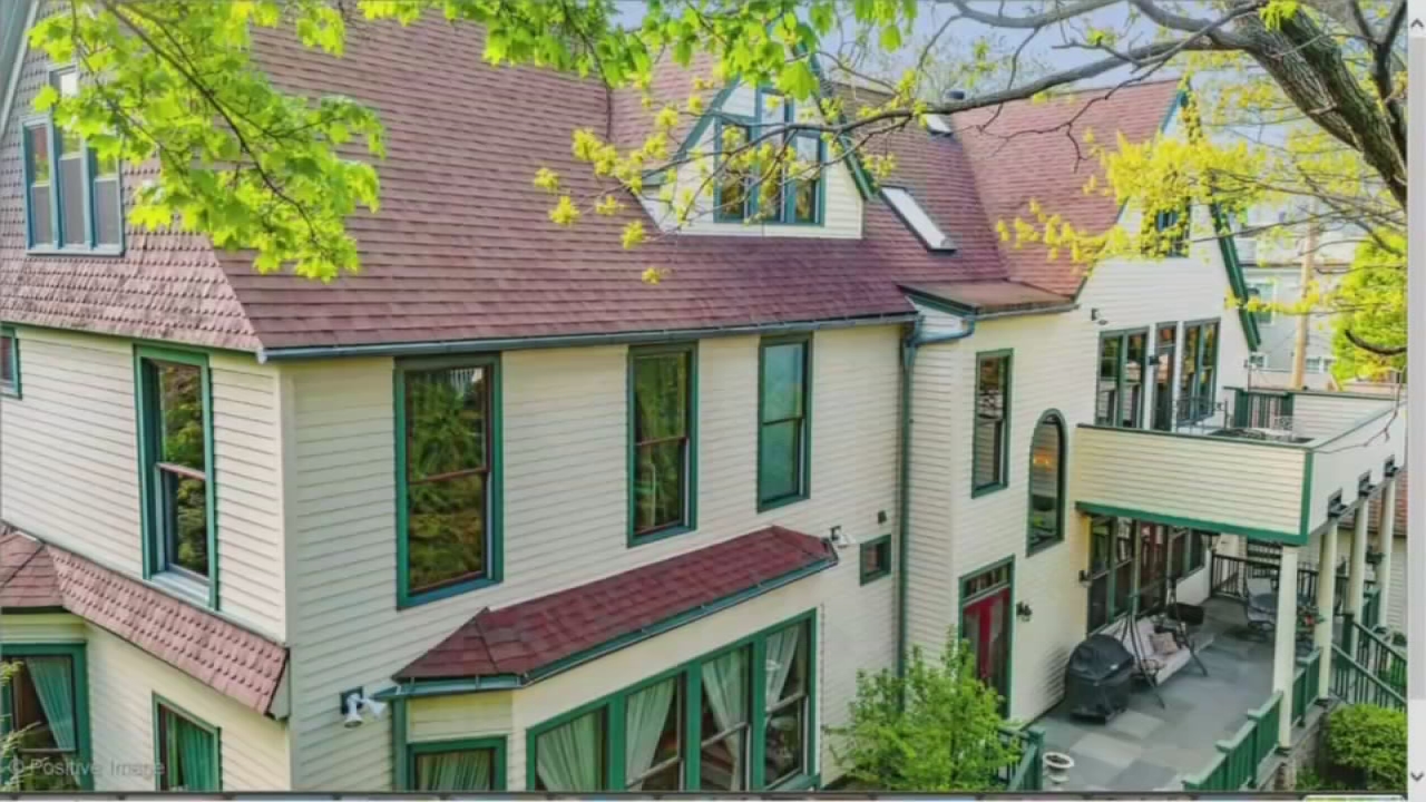 Mansion that survived Great Chicago Fire up for sale