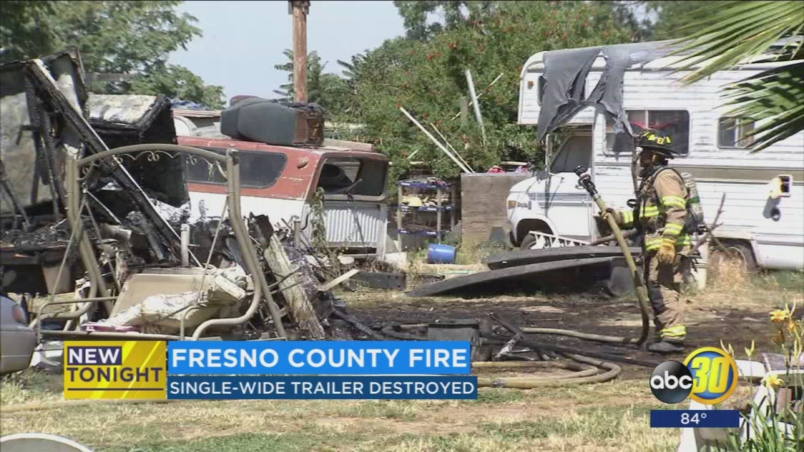 Firefighters battled 2 alarm house fire in Fresno County - ABC30 Fresno