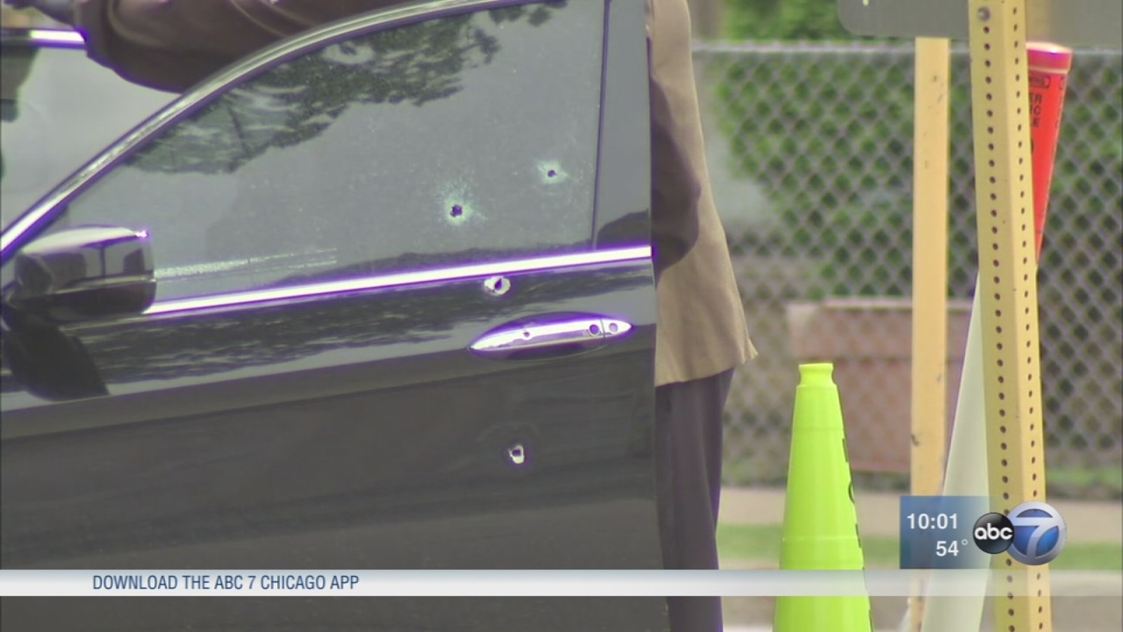 Possible road rage shooting in Schiller Park leaves 1 dead, 1 injured ABC7 Chicago
