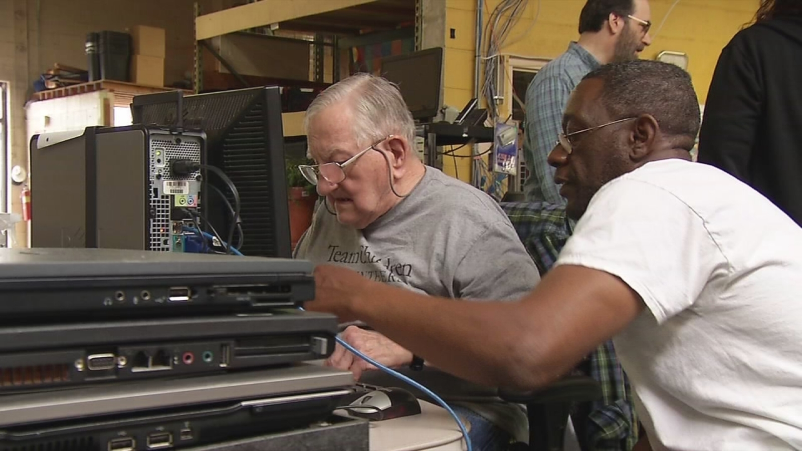 Art of Aging: Teaching children computer literacy - 6abc Philadelphia