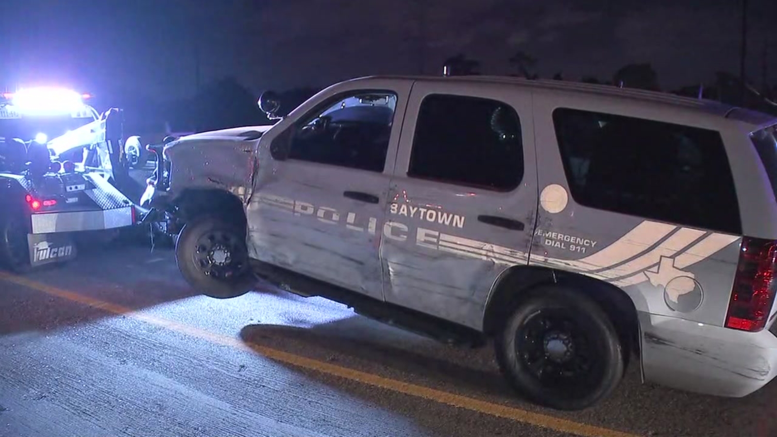 Baytown officer involved in 3vehicle wreck on I10 East ABC13 Houston