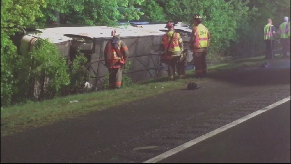 Dozens hurt after bus crash on NJ Turnpike