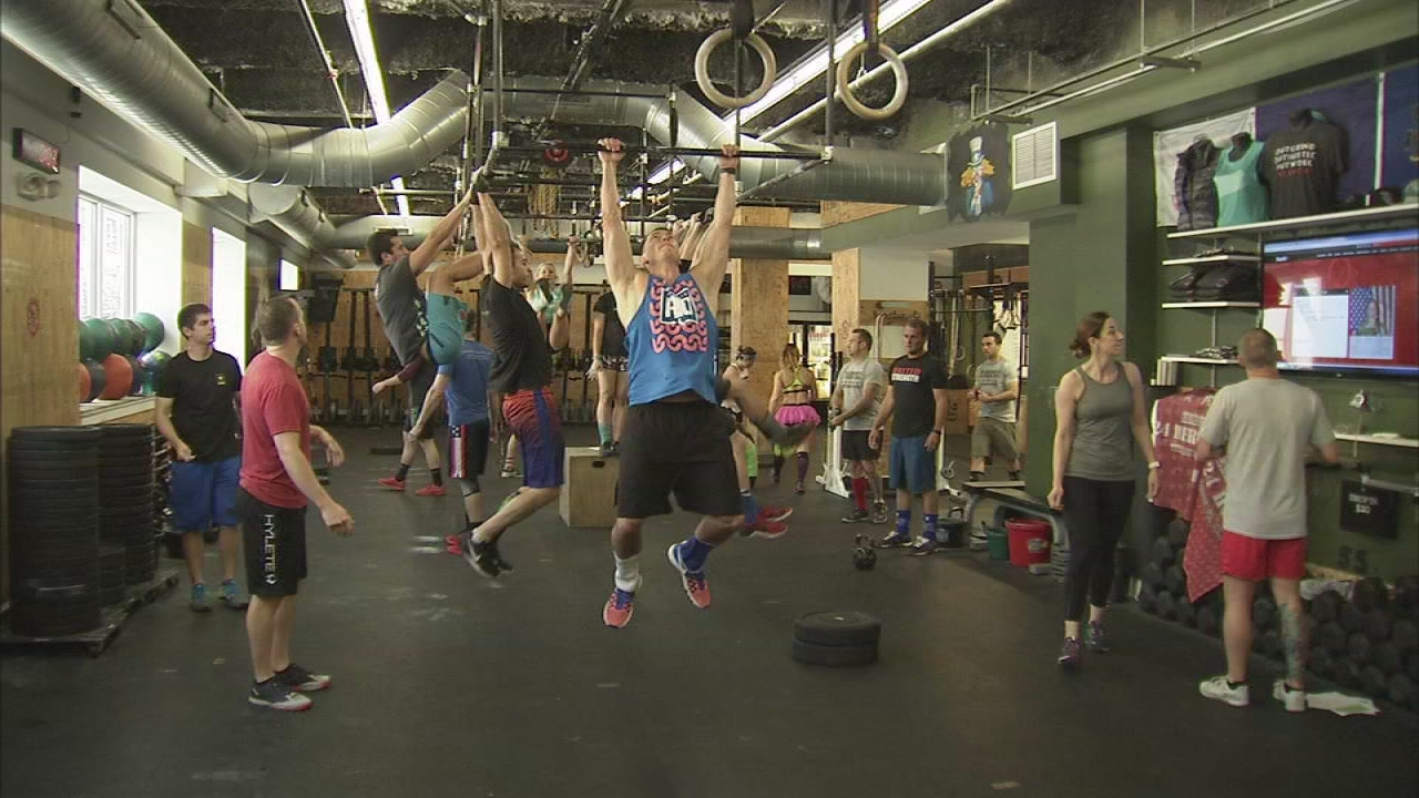 Athletes workout to honor fallen heroes