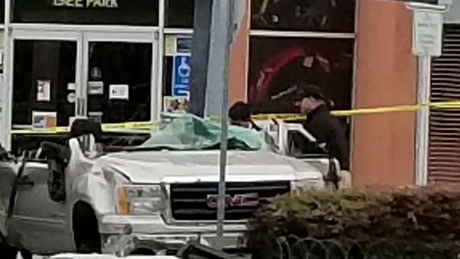 Police say speed a factor in Alameda crash that killed 2 and injured 6