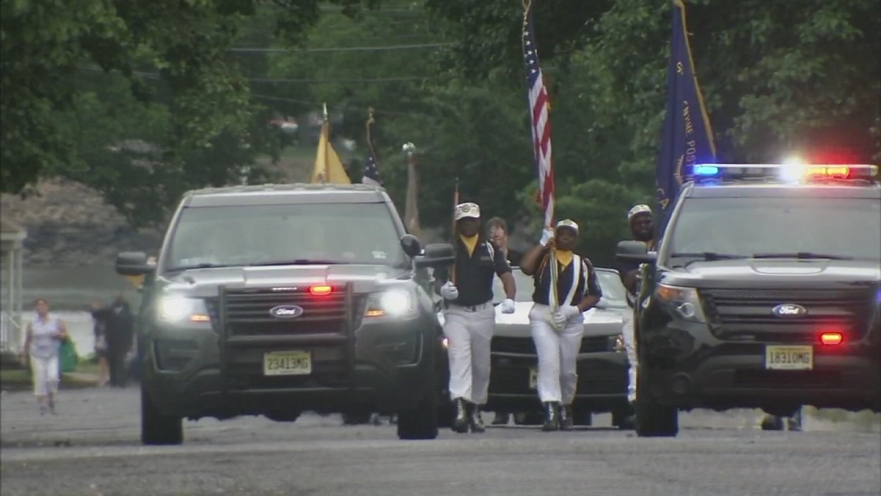 Edgewater Park-Beverly Parade honors the heroes