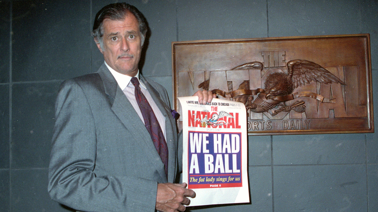 Frank Deford, a sportswriter who wrote for Sports Illustrated and other notable publications, died May 28, 2017. He was 78.