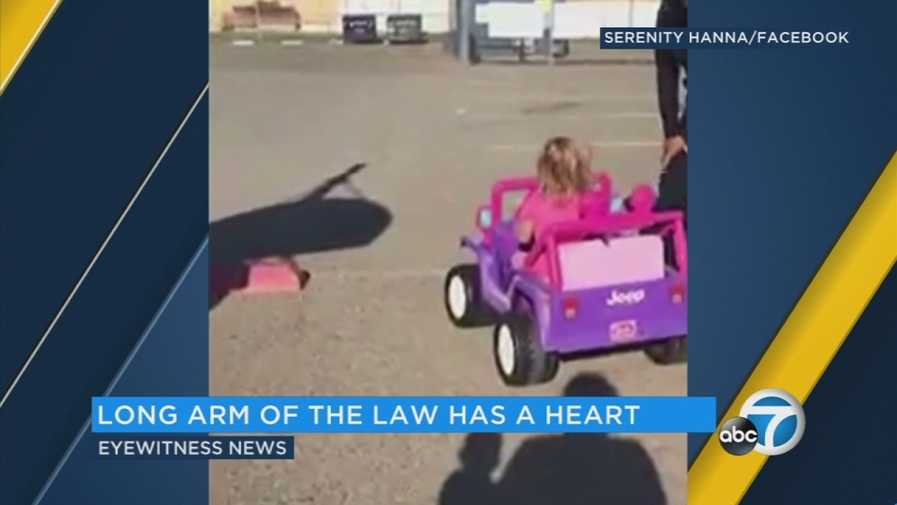 WATCH: Toddler flees 'traffic stop' in Barbie jeep