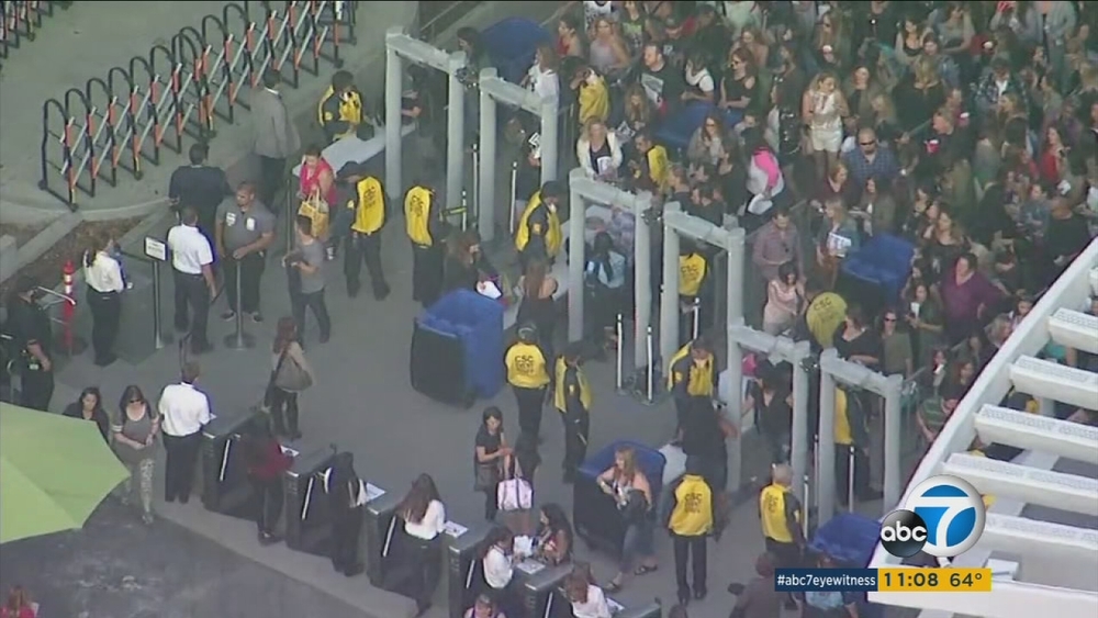 Hollywood Bowl beefs up security as terrorism scares linger