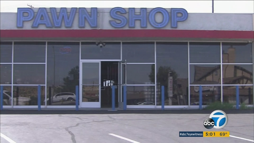 3 wounded in Victorville pawnshop shootout