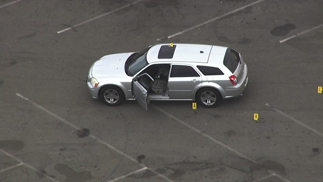 Deadly shooting at Sunnyvale strip mall leaves 1 dead, 1 critical