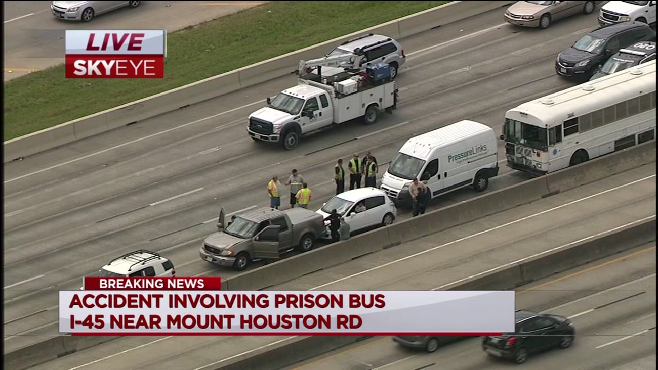 Accident Involving Prison Bus On North Freeway Accident Involving Prison Bus On North Freeway