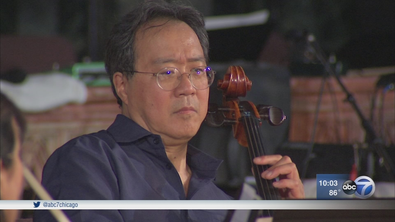 Yo-Yo Ma performs at Chicago peace concert