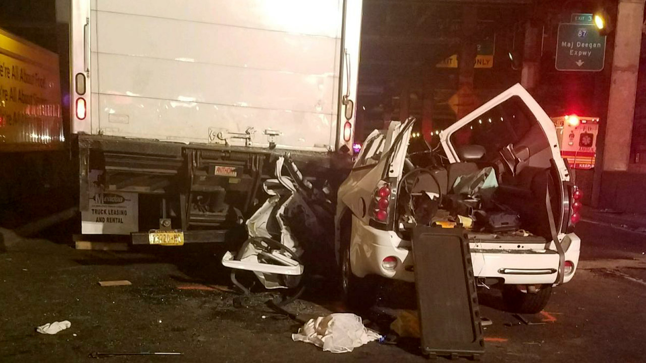 Crash on George Washington Bridge leaves 2 dead