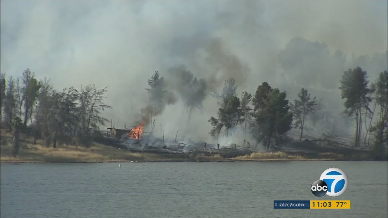 Castaic wildfire containment increases amid high heat