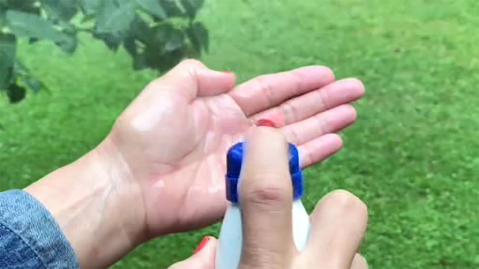 Are You Applying Spray on Sunscreen Wrong If So You Can Still Burn 