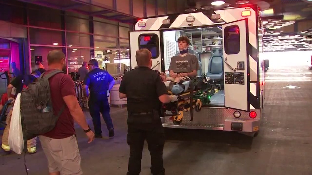 14 passengers injured on United flight to IAH