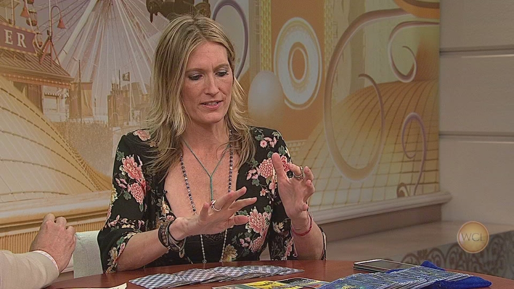 Celebrity tarot card reader Angie Banicki makes predictionsNew Keyword