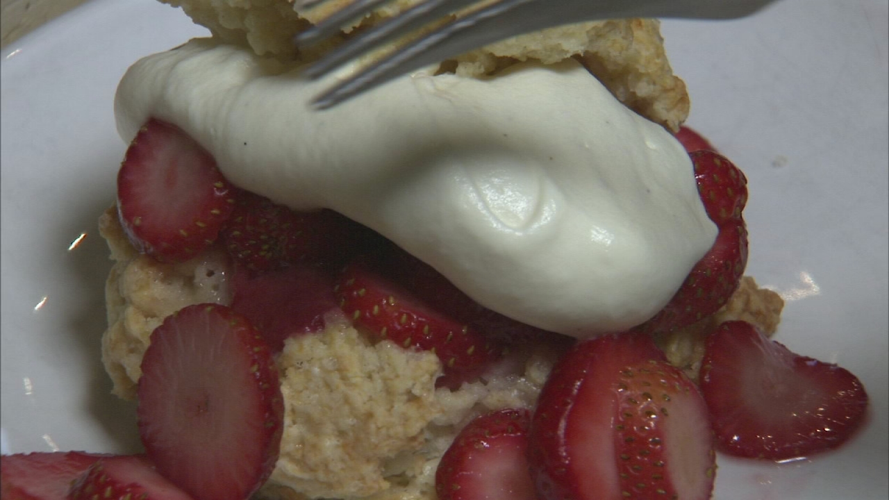 Chicago bakery Floriole makes most of strawberry season ABC7 Chicago