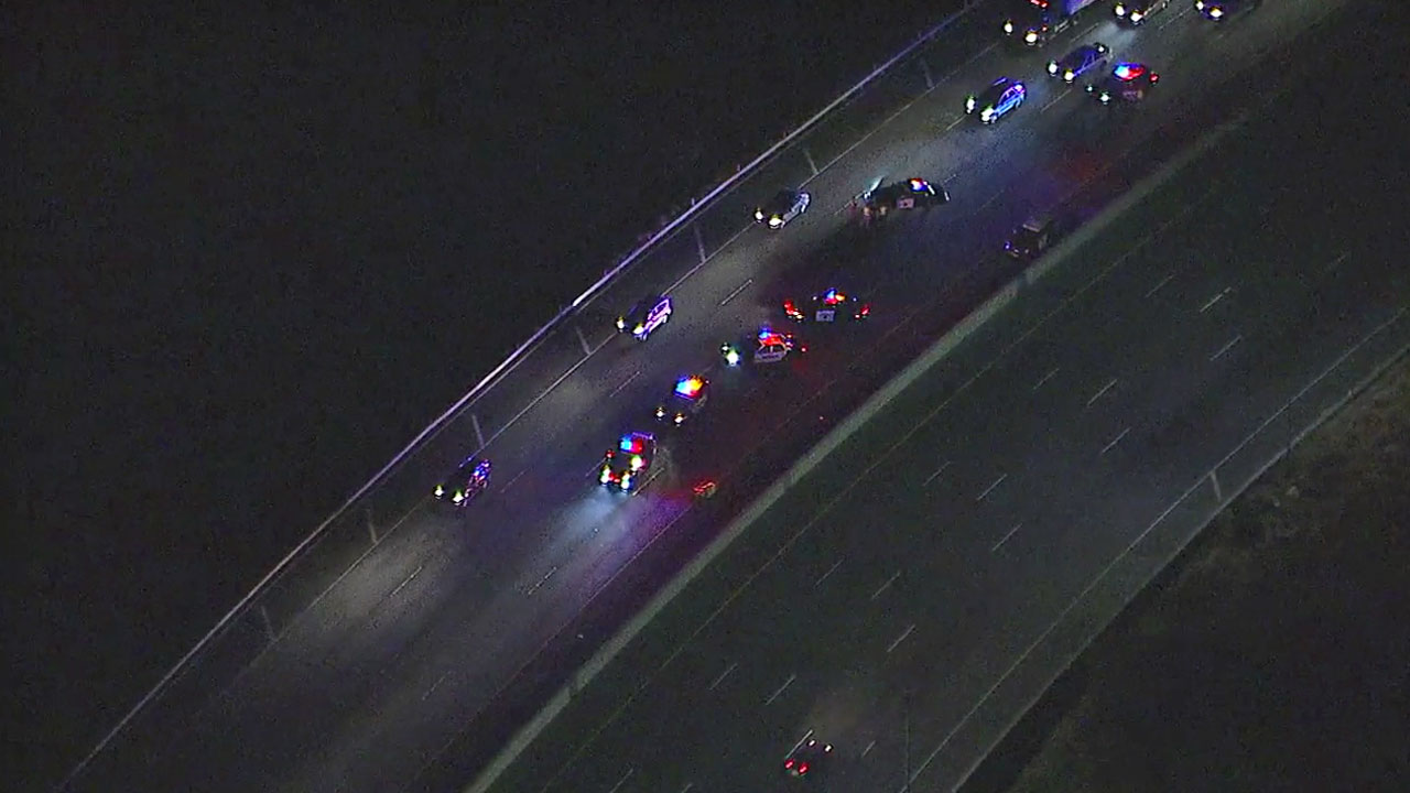 Pedestrian struck, killed on EB 118 Fwy in Simi Valley