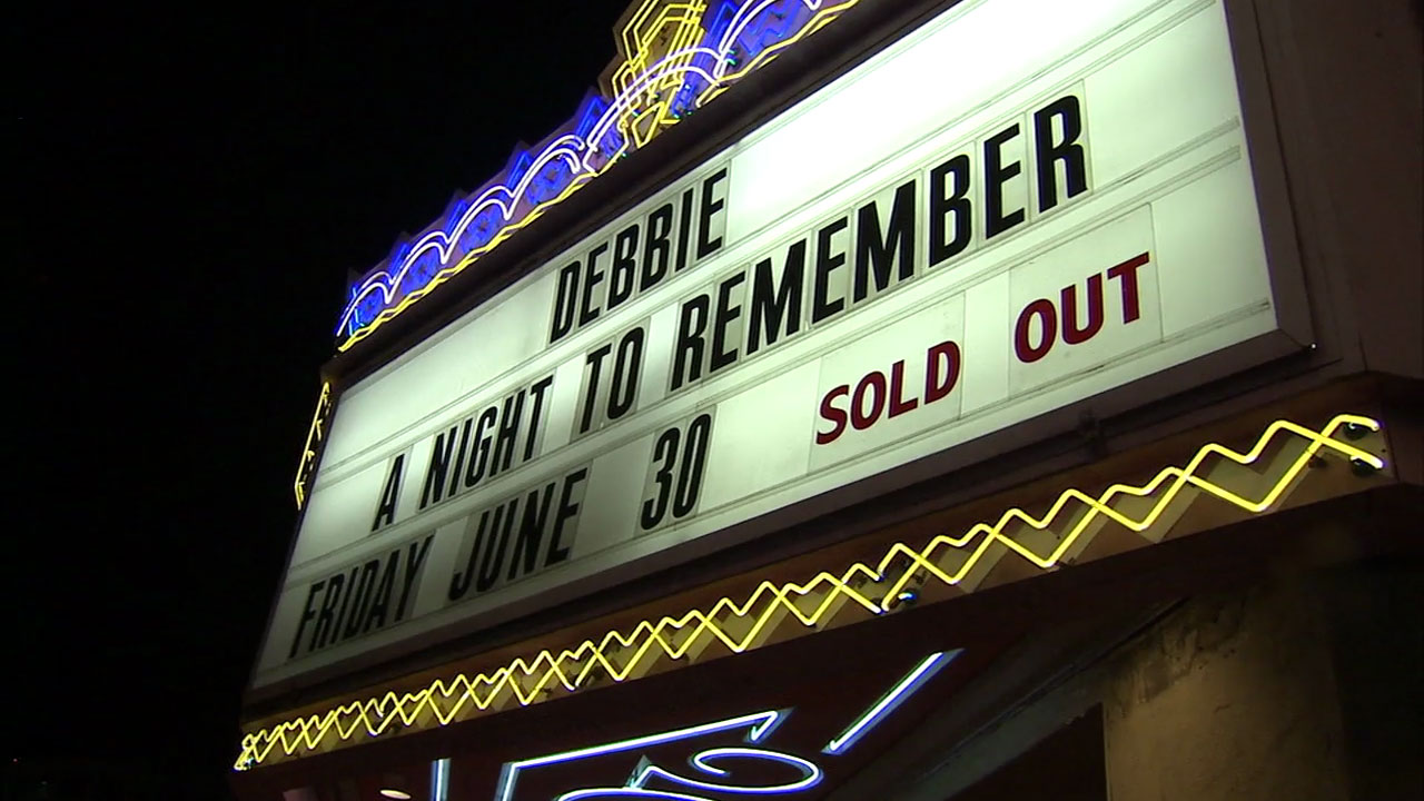Debbie Reynolds honored at El Portal Theatre in NoHo