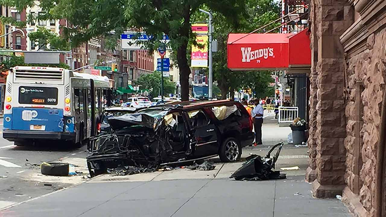 12 hurt after SUV crashes in East Harlem