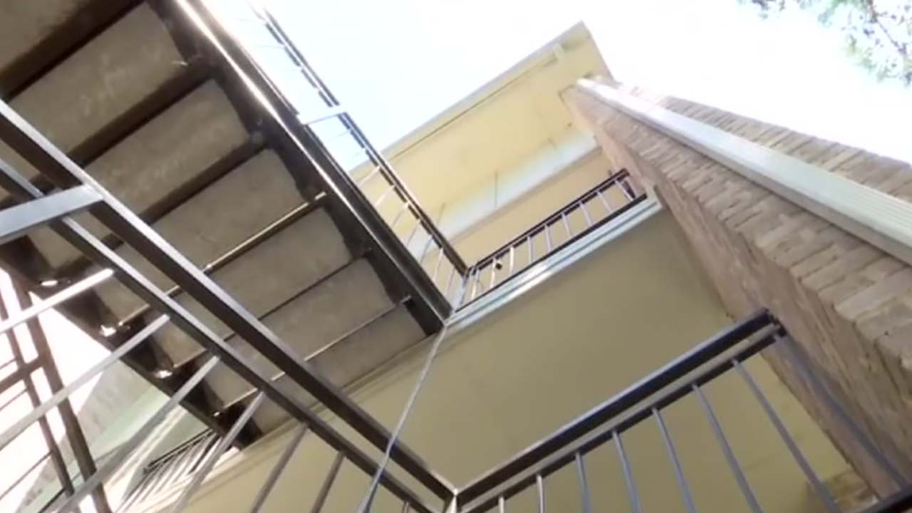 Older residents create pulley system to bring in groceries
