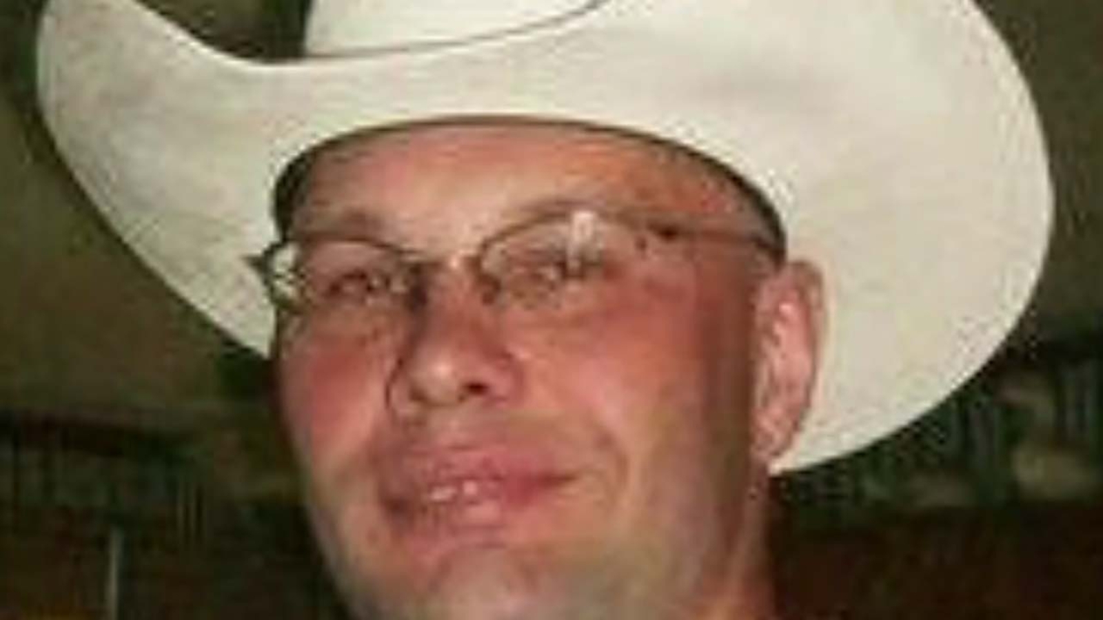 Search for hit-and-run driver who critically injured father - ABC13 Houston