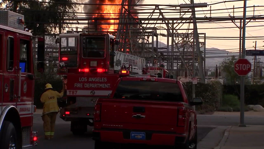 94K left without power in SFV after LADWP explosion, fire