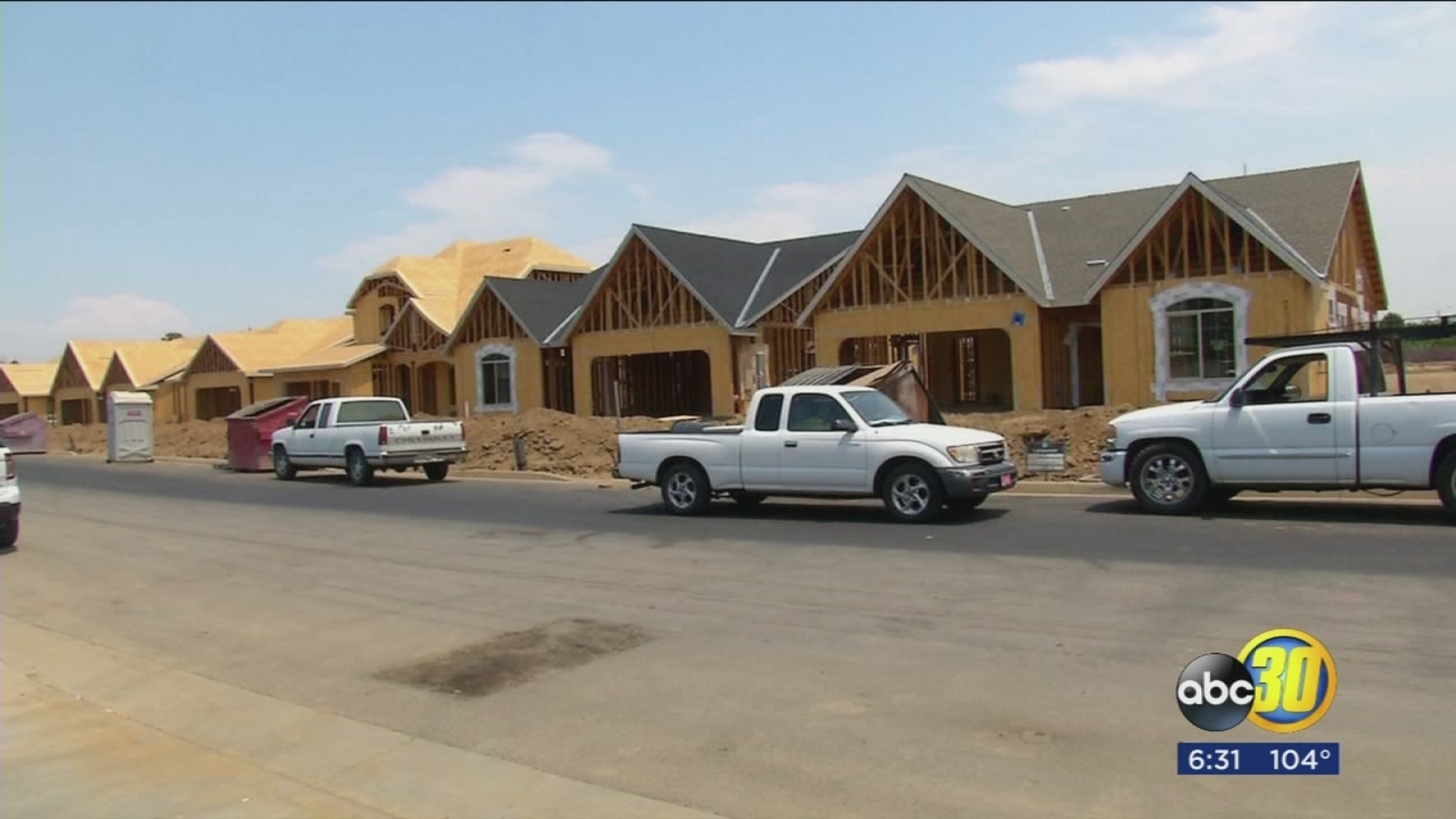 As Visalia grows and market improves, hundreds of new homes being built